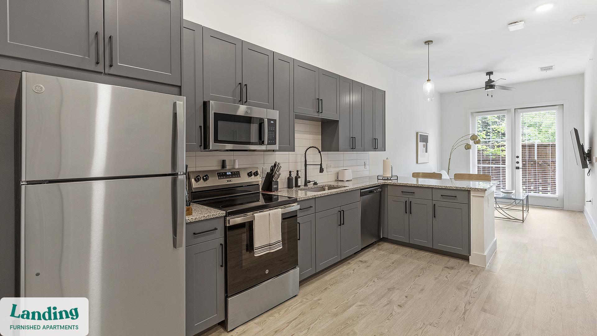 Building Photo - 650 E Sycamore St