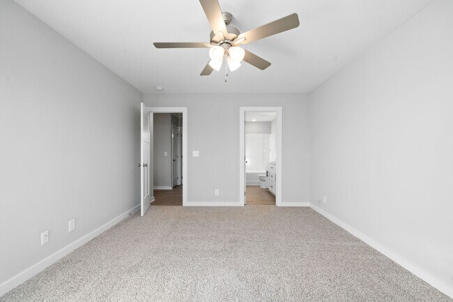 Building Photo - 341 Honeycomb Ct