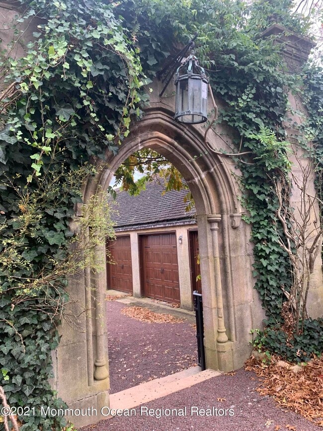 Building Photo - 40 Independence Rd