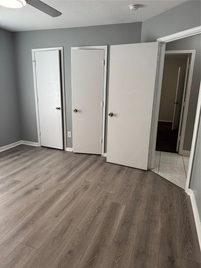 Building Photo - 11123 Cayman Mist Dr