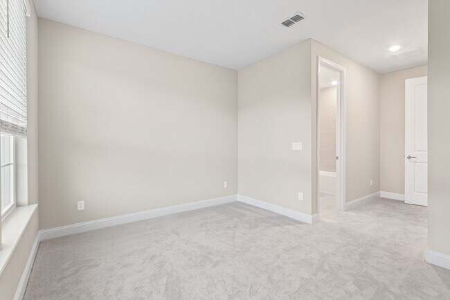 Building Photo - 167 Lily Landing Dr