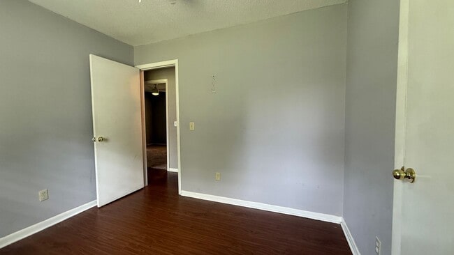 Building Photo - Charming 3-Bedroom Home in the Heart of Ri...
