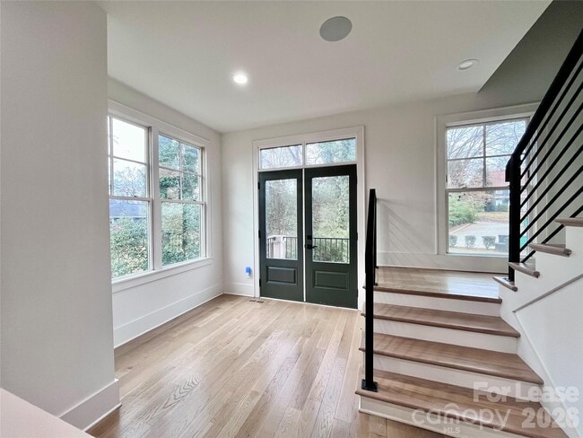 Building Photo - 614 West Blvd