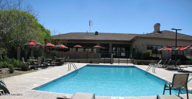 Building Photo - 6236 E Stafford St