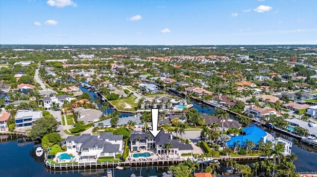 Building Photo - 7474 NE Bay Cove Ct