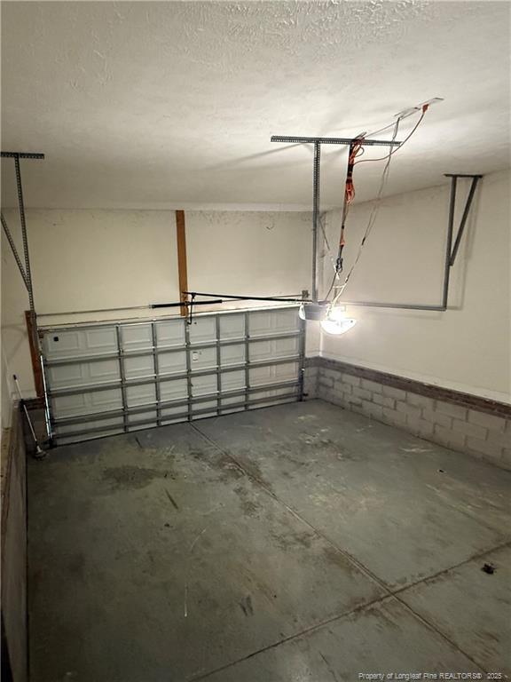 Building Photo - 4401 Wavetree Dr