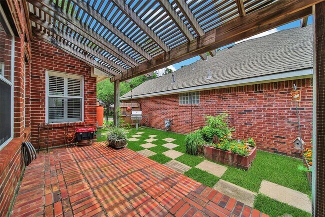 Building Photo - 14 Mulberry Glen Pl