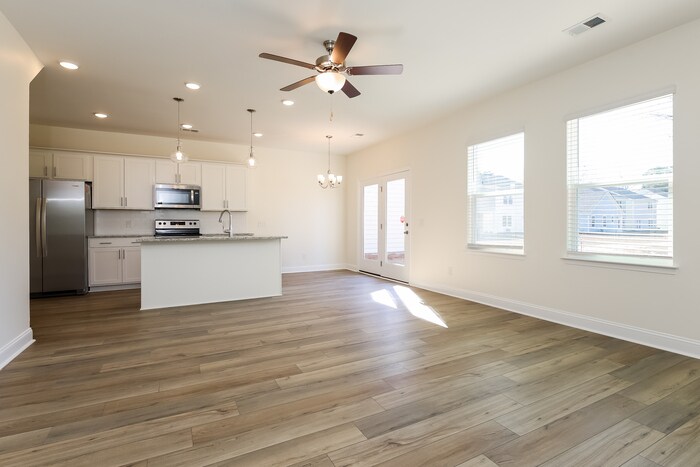 Building Photo - 2004 Tyler Farms Rd