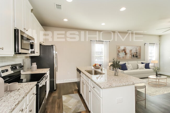 Building Photo - 2016 Halcyon Ln