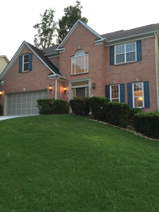 Building Photo - 2003 Clearstream Overlook