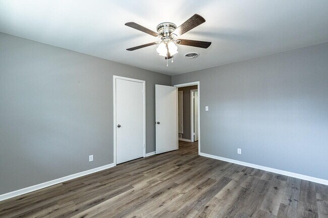 Building Photo - 3510 47th St