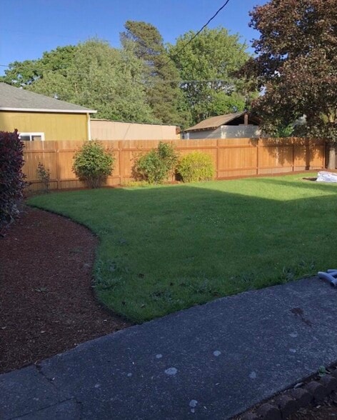 Building Photo - 360 Columbia St NE