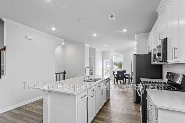 Building Photo - 1723 Chirping Trl