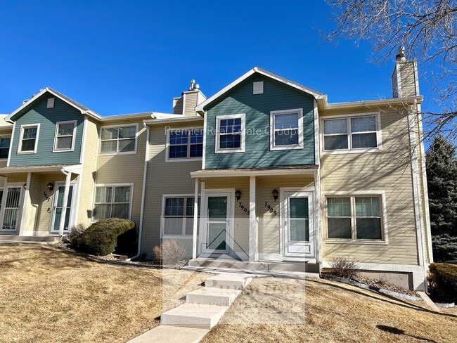 Primary Photo - 7905 Lexington Park Dr