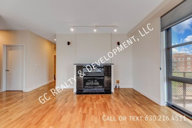 Building Photo - 1260 W Washington Blvd
