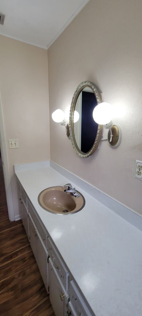 Building Photo - 141 SE 59th St