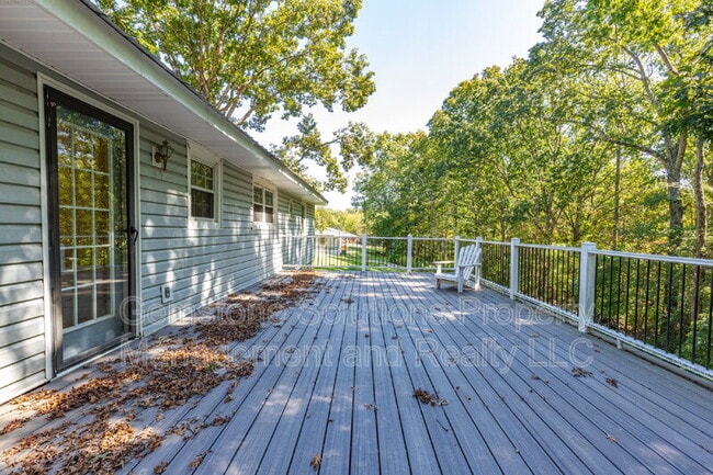 Building Photo - 5580 Hargrove Rd