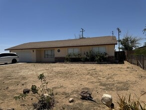 Building Photo - 9312 Fir Ave