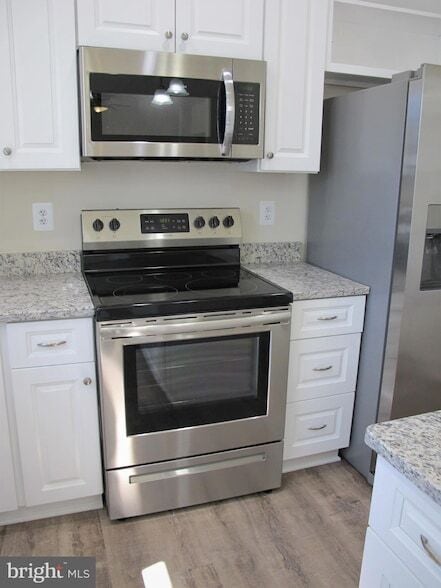 Building Photo - 43 Lee St