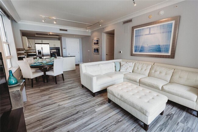 Building Photo - 1350 Main St