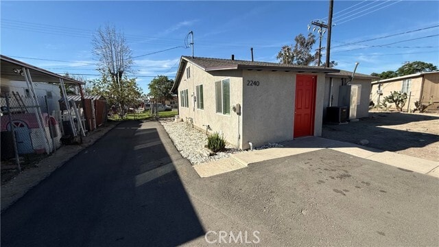 Building Photo - 2250 W Darby St