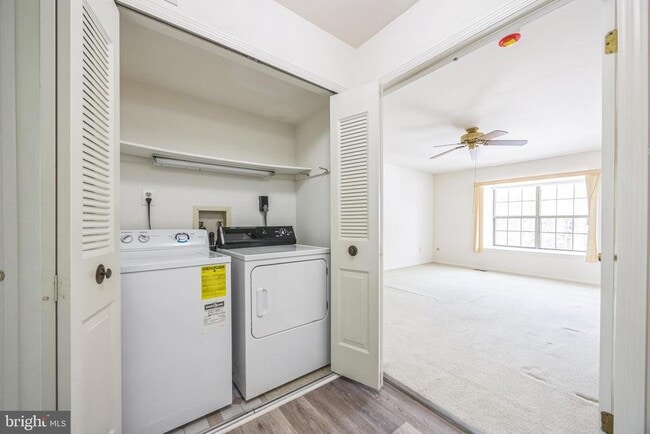 Building Photo - 838 Kings Croft Dr