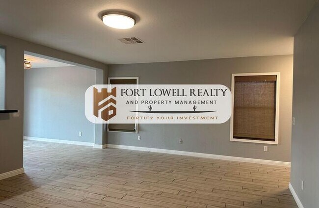 Building Photo - 1401 S 228th Ln