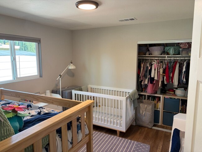 Building Photo - 808 Laurelwood Ct