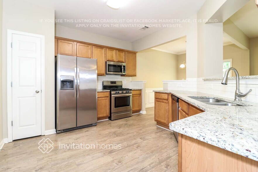 Building Photo - 202 Ledgewood Mill Way NE