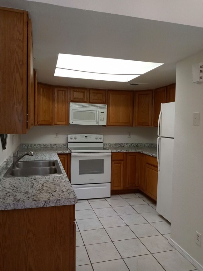 Building Photo - AFFORDABLE!!!