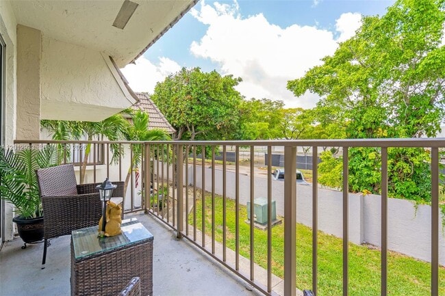 Building Photo - 7051 SW 129th Ave