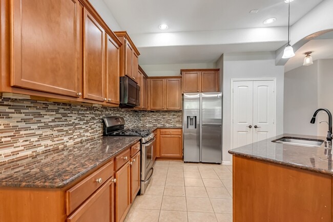 Building Photo - 146 Black Swan Pl