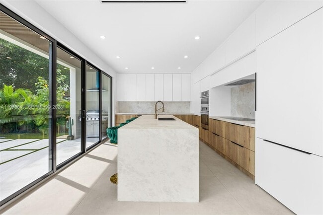 Building Photo - 66 NW 50th St