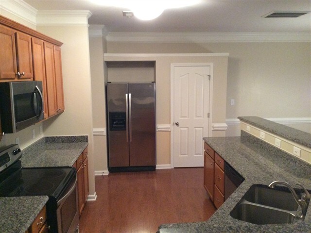 Building Photo - 106 Fining Ct