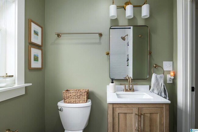 Building Photo - 1305 31st St S