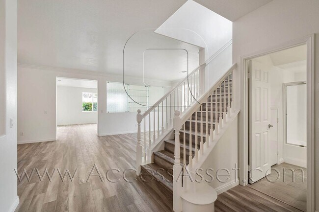 Building Photo - 8036 Englesma St
