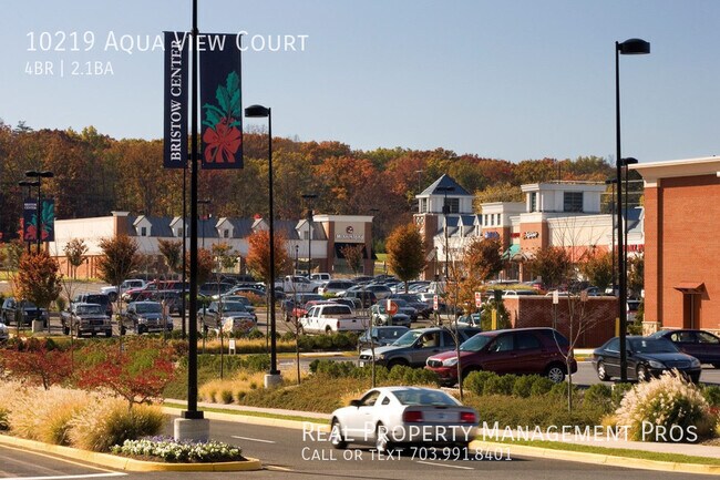 Building Photo - Deck-Close to VRE
