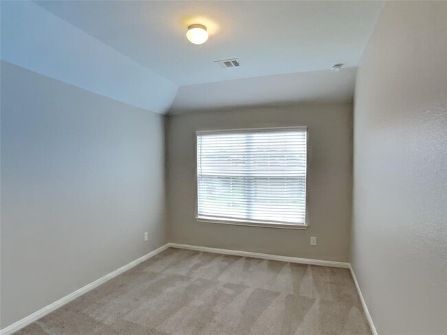 Building Photo - 7523 Merrylands Dr