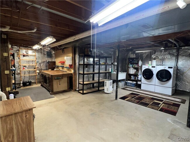 Building Photo - 6314 Hardwood Ln