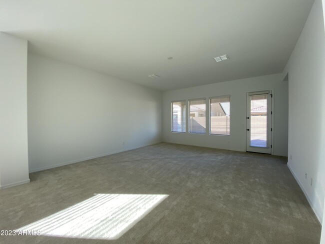Building Photo - 442 W Golden Aspen Dr