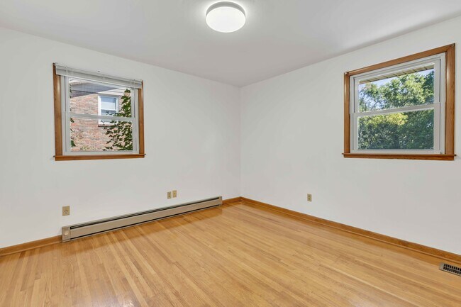 Building Photo - 509 Mathes Ct