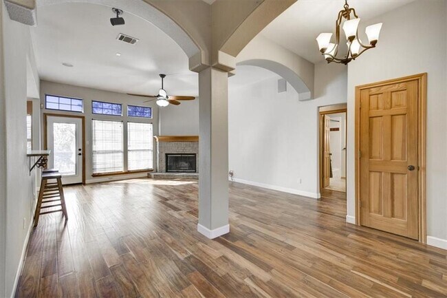 Building Photo - 21415 Boggy Ford Rd