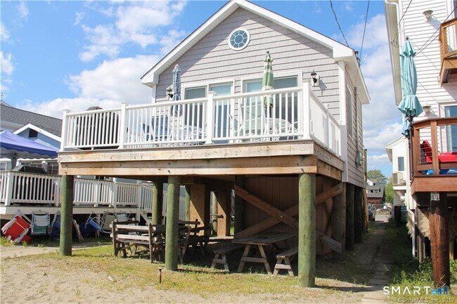 Building Photo - 20 Shoreline Dr