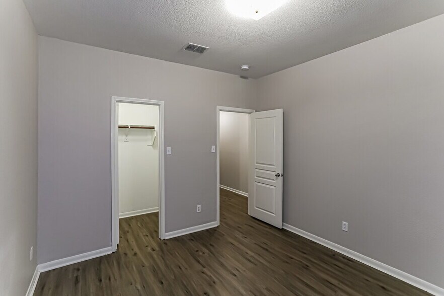 Building Photo - 1428 Dun Horse Dr