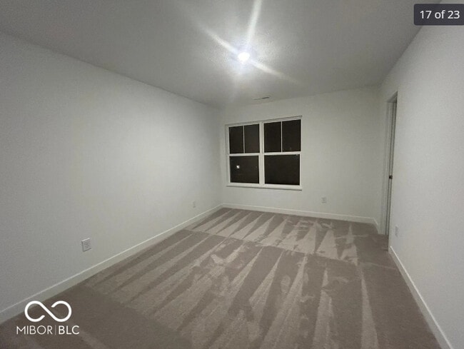 Building Photo - 729 Felix Dr