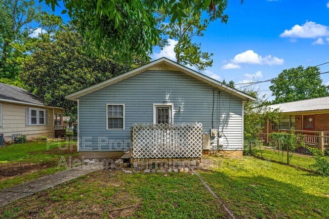 Building Photo - 621 Bell Ave