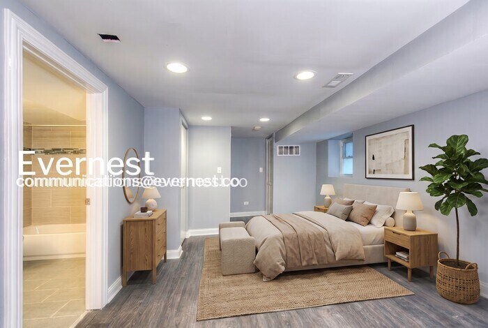 Building Photo - 2054 N Campbell Ave