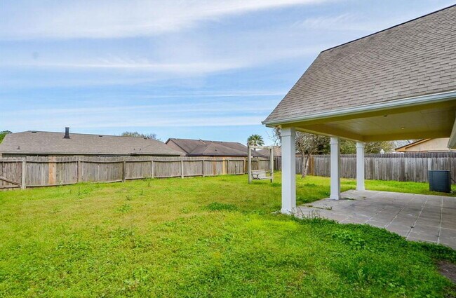 Building Photo - 3338 Walhalla Dr