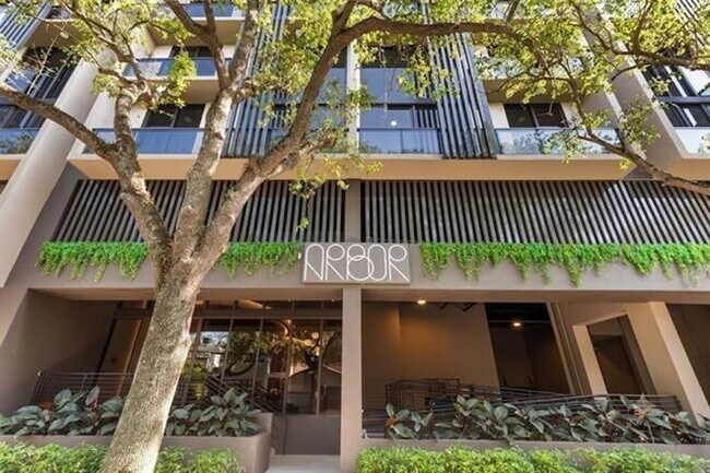 Building Photo - 3034 Oak Ave