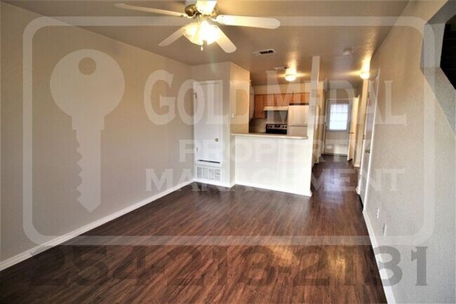 Building Photo - 4205 Alan Kent Dr